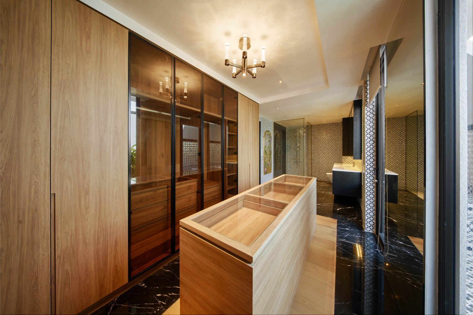 52 Carrisbrooke Grove — Walk-in wardrobe and ensuite